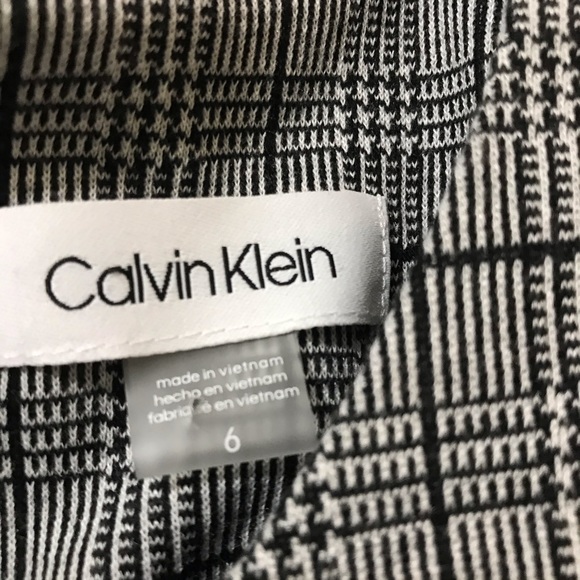 Calvin Klein
Belted Stretch Midi Dress - Picture 9 of 15